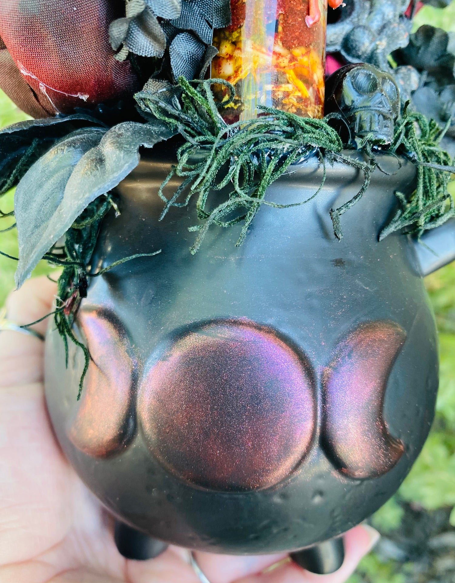 Hecate devotional floral cauldron altar offering