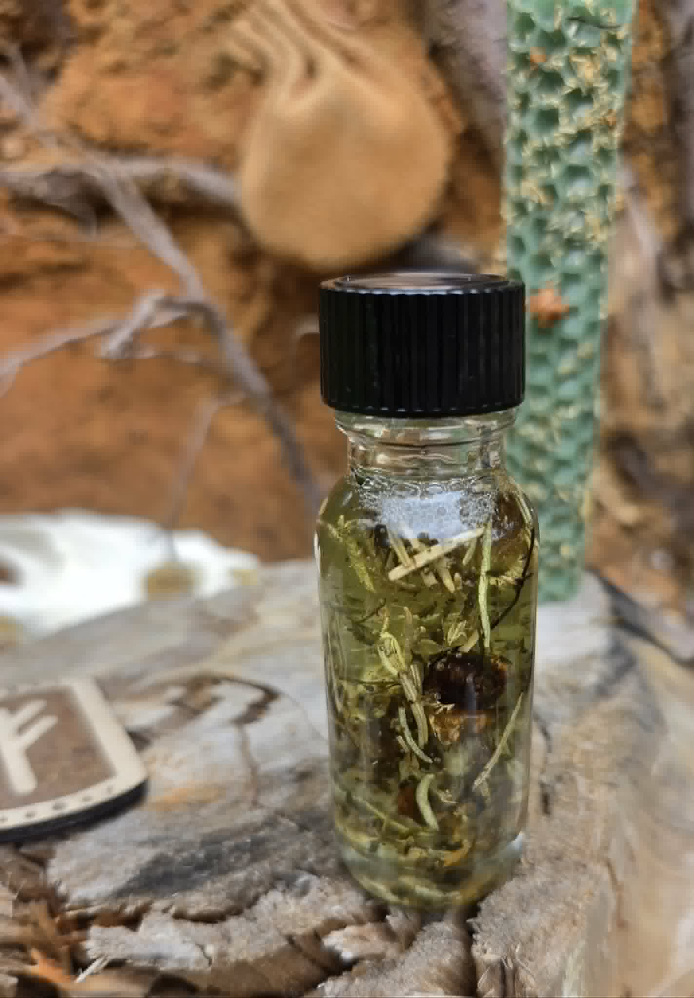 🪞 LOOKING GLASS - Seidr Ritual Oil of Sight, Clarity &amp; Revealed Truth
