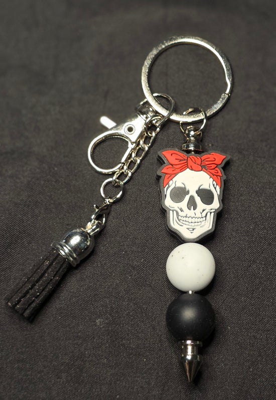 Skull with Bow Keychain